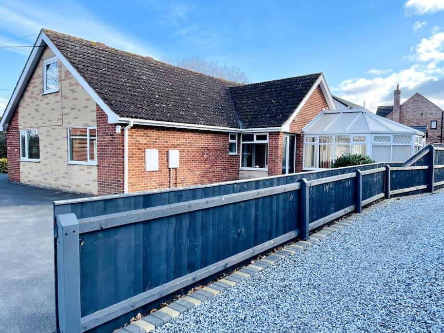 5-Bedroom Cottage In Healing, Grimsby Esterno foto