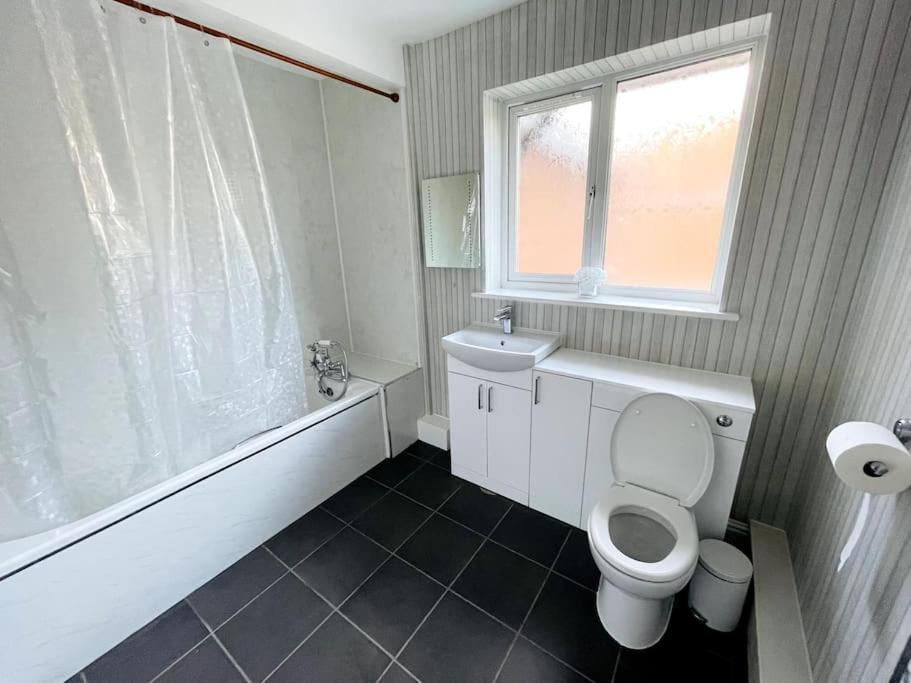 5-Bedroom Cottage In Healing, Grimsby Esterno foto